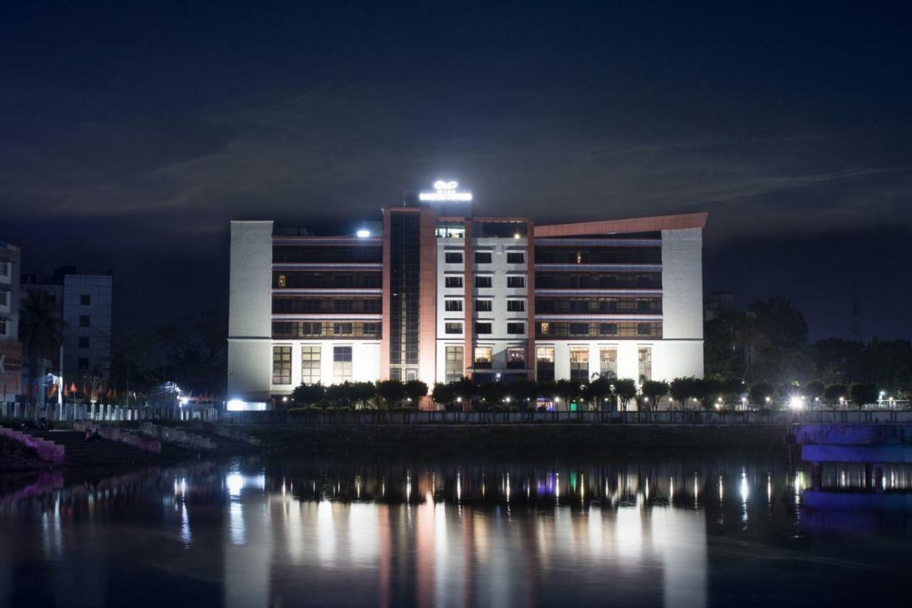 Le Lac Sarovar Portico- Ранчи Екстериор снимка
